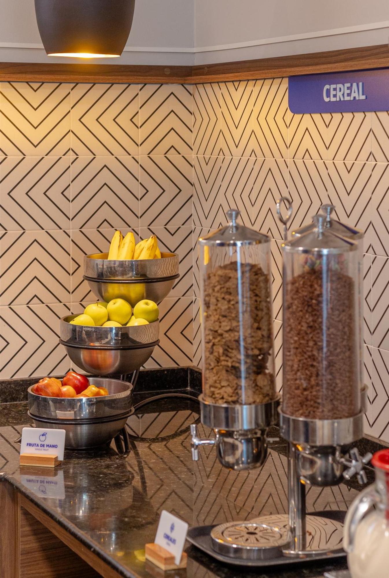 Holiday Inn Express Tapachula By Ihg Bagian luar foto