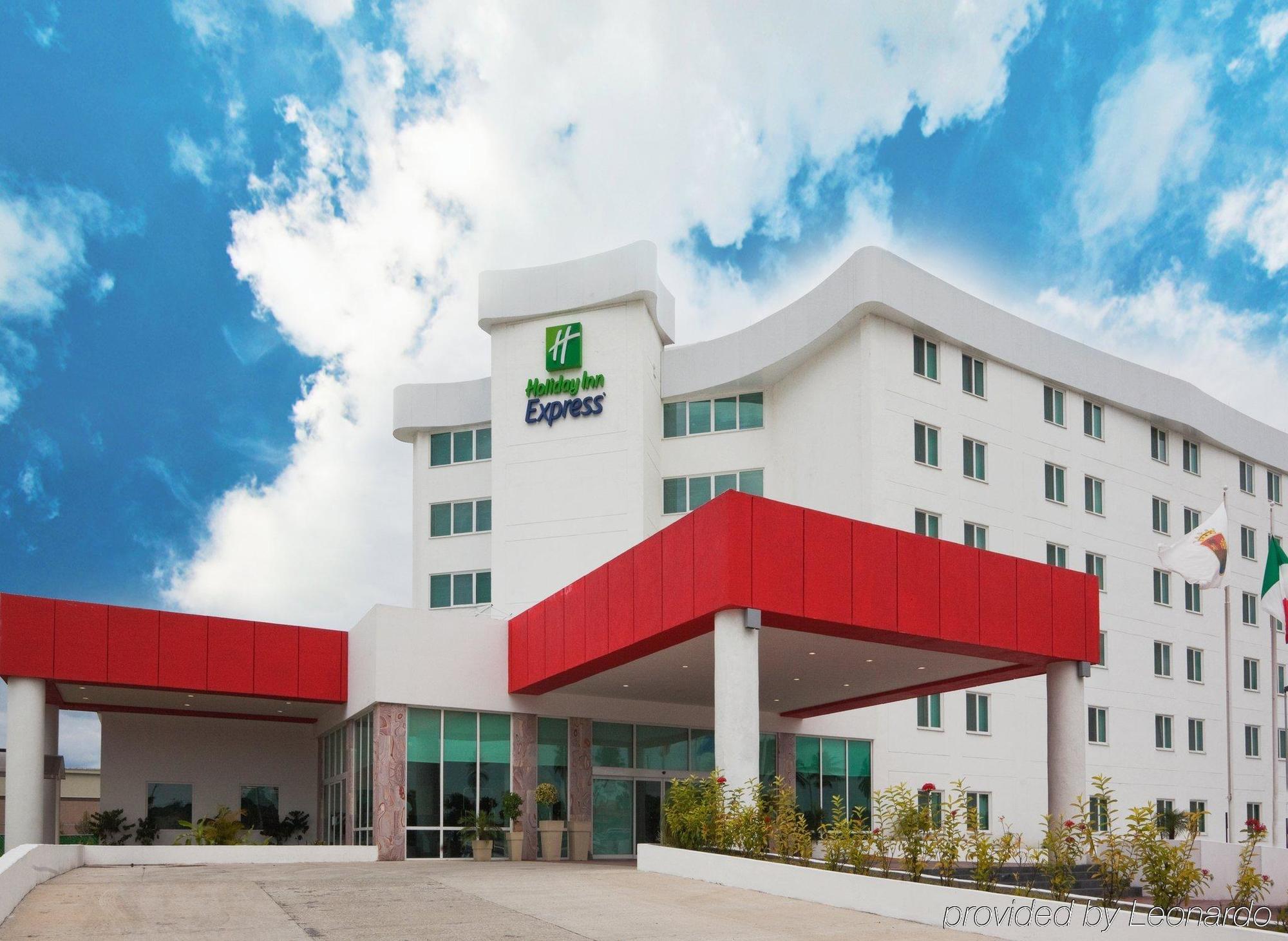 Holiday Inn Express Tapachula By Ihg Bagian luar foto