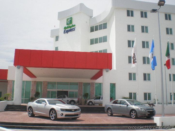 Holiday Inn Express Tapachula By Ihg Bagian luar foto