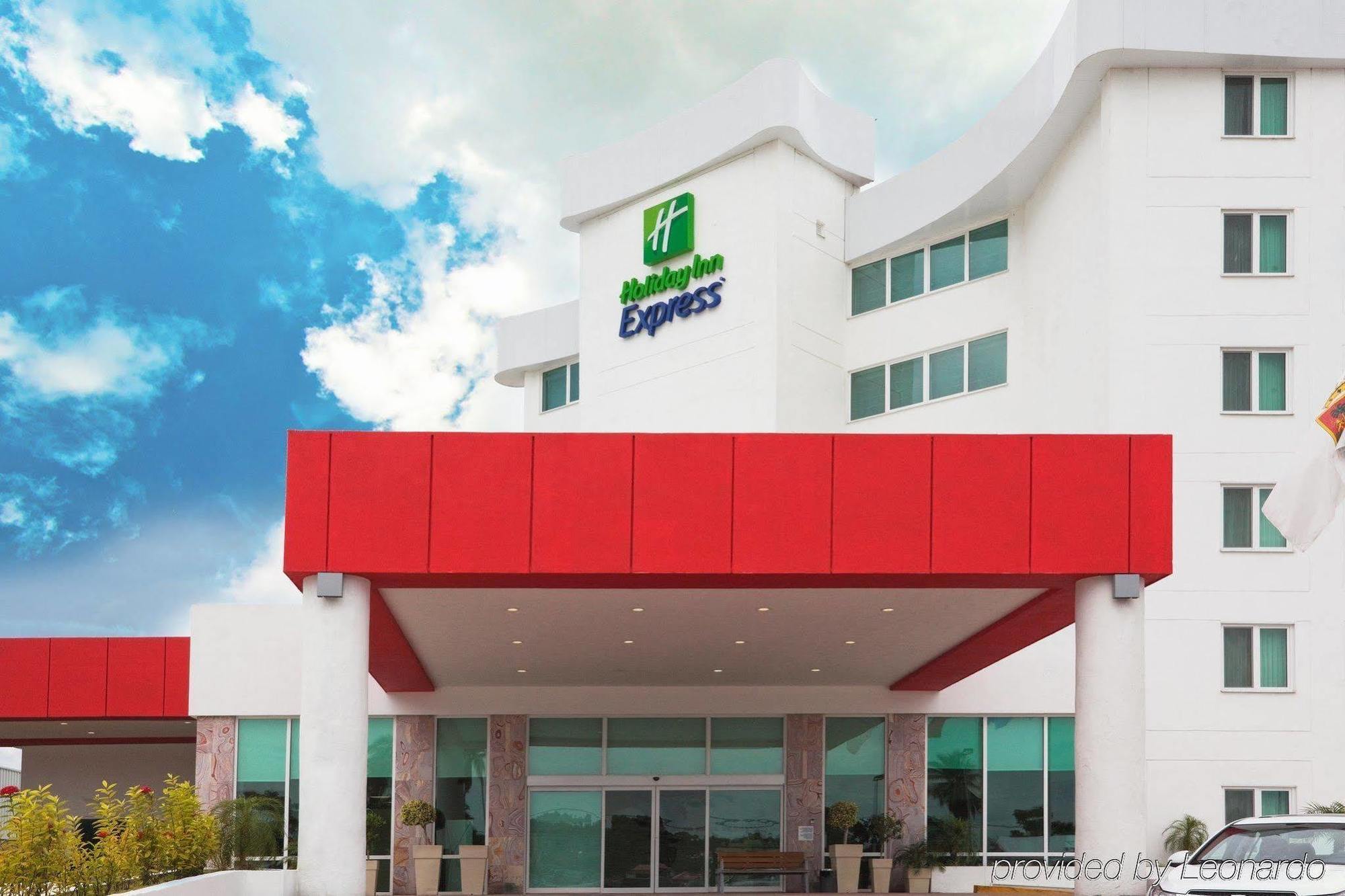 Holiday Inn Express Tapachula By Ihg Bagian luar foto